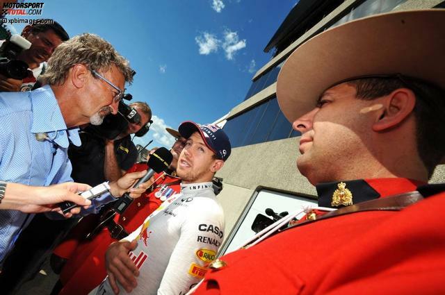Eddie Jordan wird Sebastian Vettel bald vor der Ferrari-Hospitality seine Fragen stellen