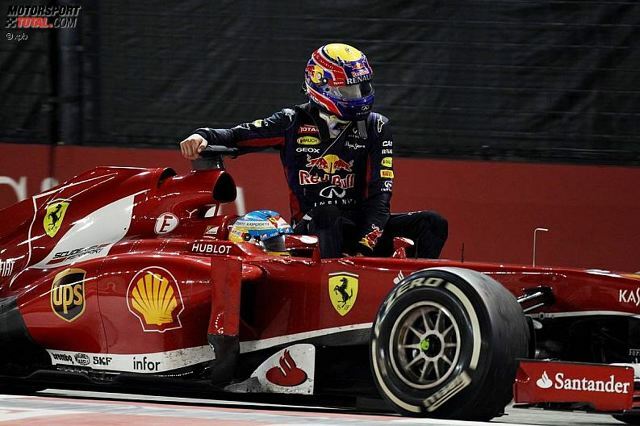 Taxifahrt in Singapur 2013: Fernando Alonso wollte Mark Webber zu Ferrari holen. Jetzt durch die bewegte Karriere von &quot;Aussie Grit&quot; klicken!