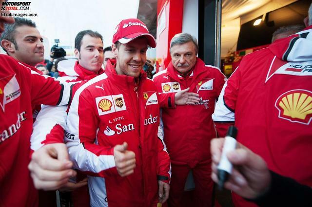 Schon ein halber Italiener: Sebastian Vettel ist angekommen bei Ferrari