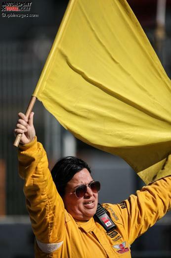 Die Gelbe-Flaggen-Regel sorgte am Samstag in Ungarn für Diskussionen. Klick dich hier nochmal durch die Foto-Analyse des Rennens auf dem Hungaroring!