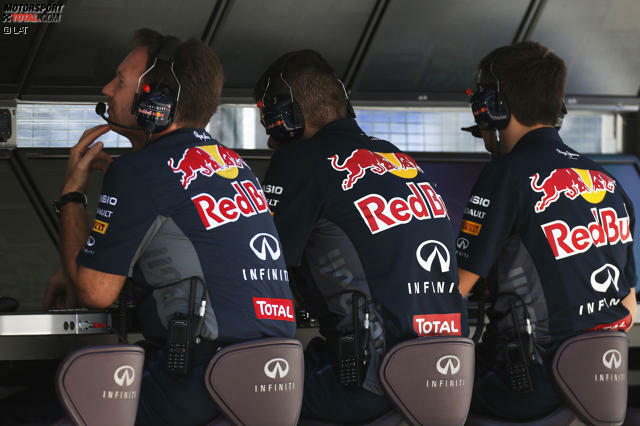 Insgesamt sieben Leute sitzen an einem Rennwochenende bei Red Bull am Kommandostand - Doch wer genau?
