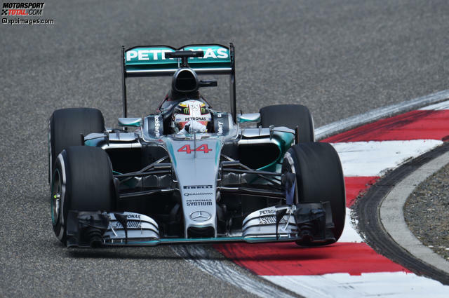 Lewis Hamilton hatte am Freitag in Schanghai die Nase vorn. Der Brite war um 0,443 Sekunden flotter unterwegs als...