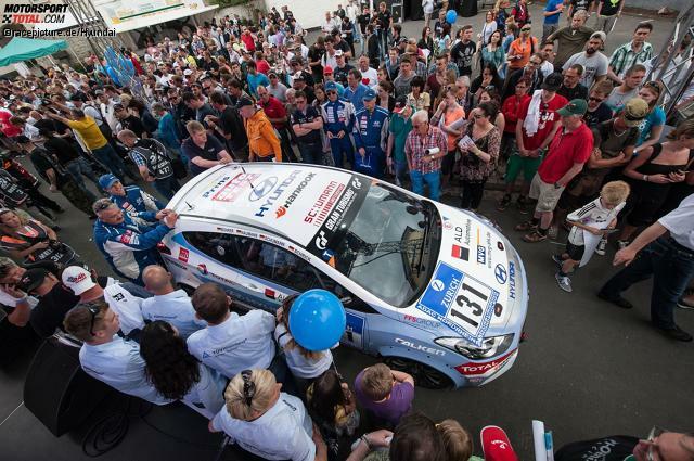 Beim Adenauer Racing Day waren die Fans vom Hyundai-Auftritt begeistert. Für die Besucher gab es Motorsport zum Anfassen