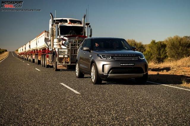 Land Rover Discovery mit Road Train im Schlepp