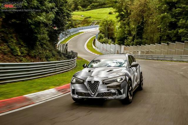 Alfa Romeo Stelvio beim Rundenrekord auf der Nürburgring-Nordschleife