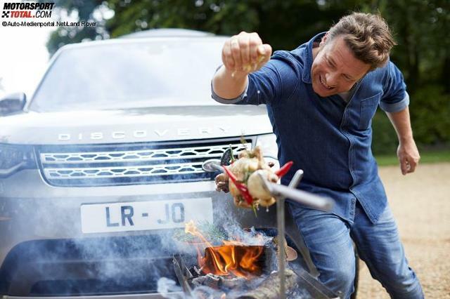 Land Rover Discovery von Starkoch Jamie Oliver: Der Drehspieß wird über einen Nebenabtrieb bewegt