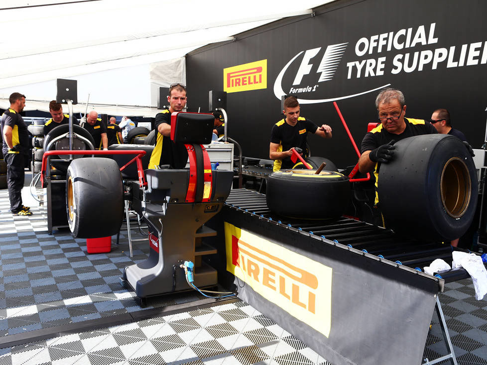 Pirelli-Box in Spa-Francorchamps