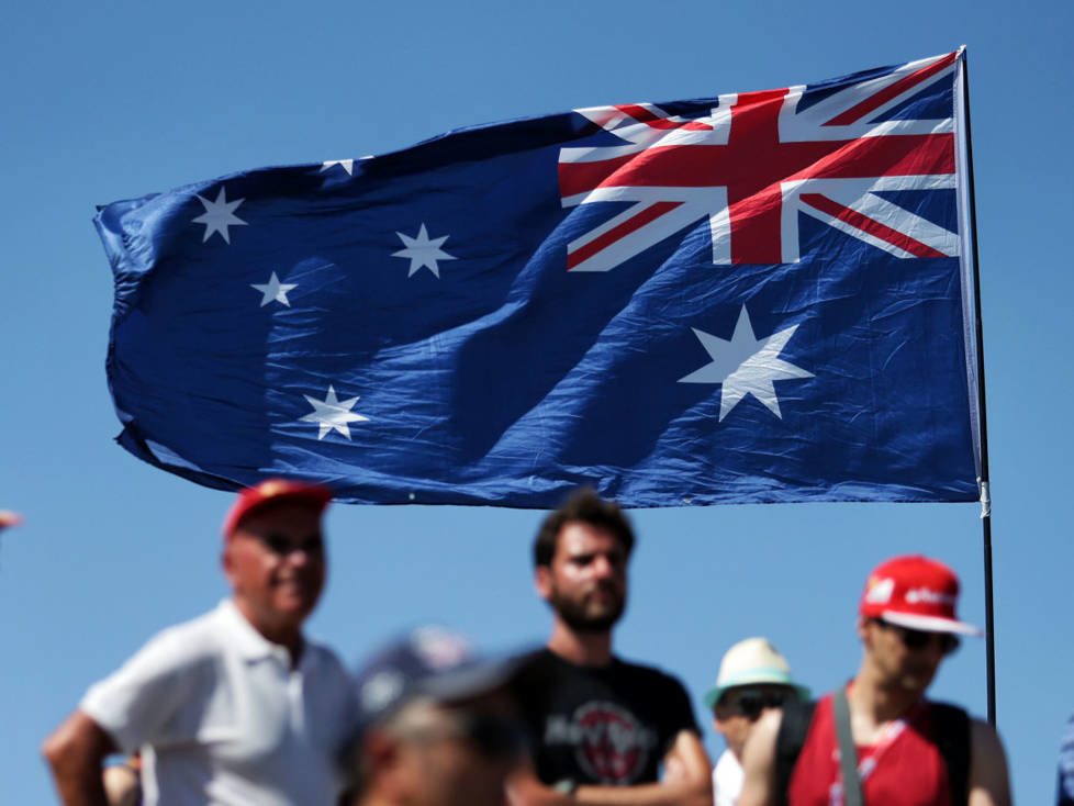 Fans mit Flagge in Australien