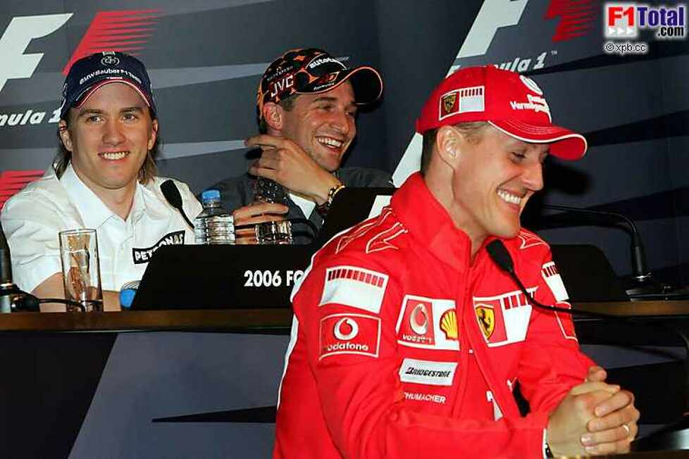 Christijan Albers (MF1 Racing), Michael Schumacher (Ferrari), Nick Heidfeld (BMW Sauber F1 Team)