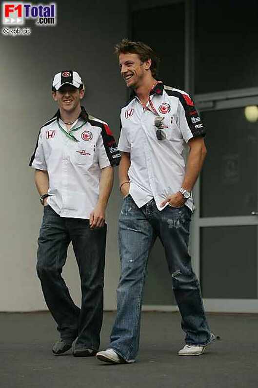 Anthony Davidson (Testfahrer) (Honda Racing F1 Team), Jenson Button (Honda Racing F1 Team)