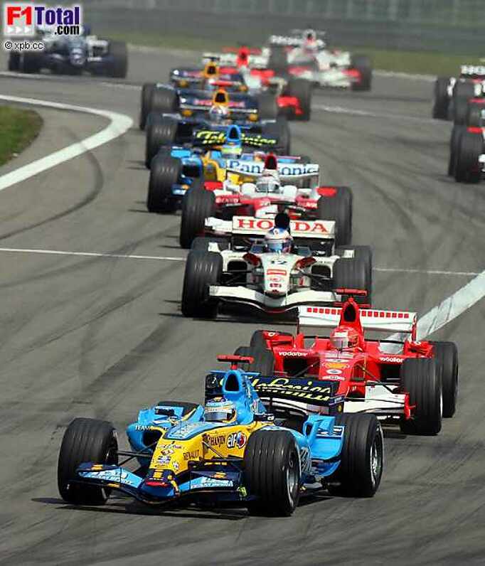 Fernando Alonso (Renault), Jenson Button (Honda Racing F1 Team), Michael Schumacher (Ferrari)