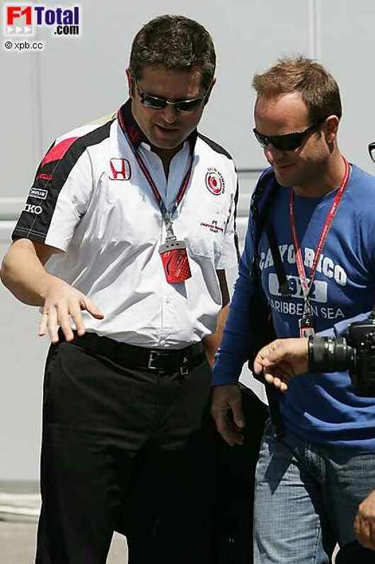Gil de Ferran (Sportlicher Direktor) (Honda Racing F1 Team), Rubens Barrichello (Honda Racing F1 Team)