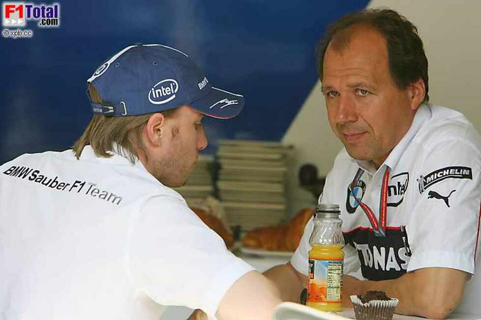 Nick Heidfeld (BMW Sauber F1 Team), Willy Rampf (Technischer Direktor) (BMW Sauber F1 Team)