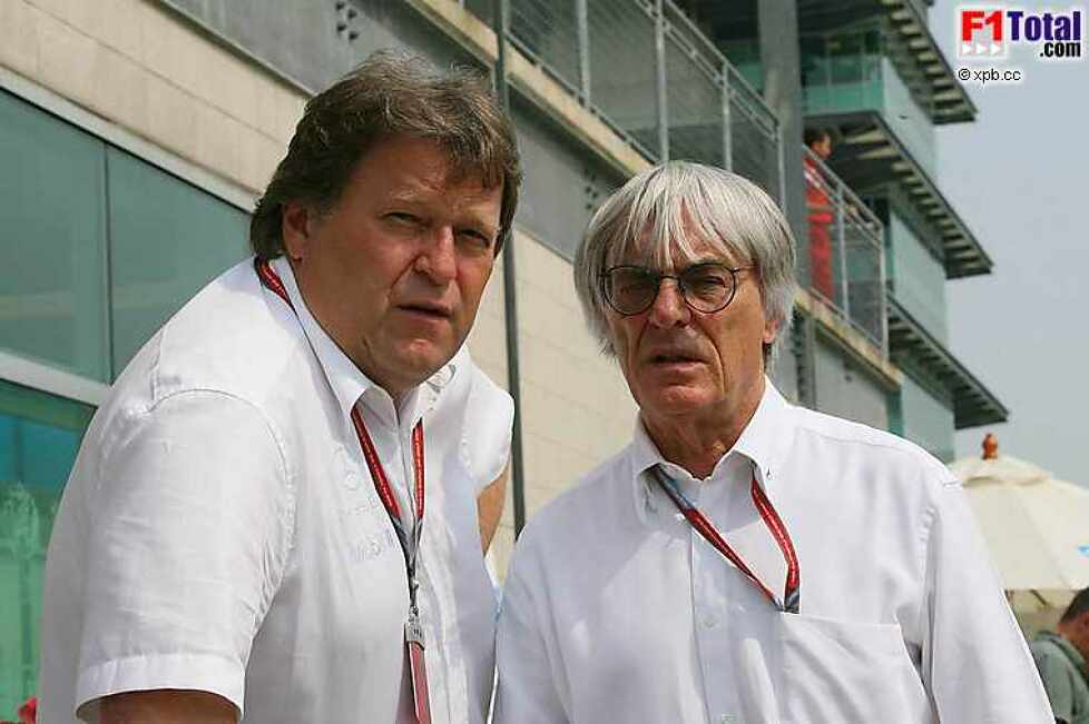 Bernie Ecclestone (Formel-1-Chef) (), Norbert Haug (Mercedes-Motorsportchef) (McLaren-Mercedes)