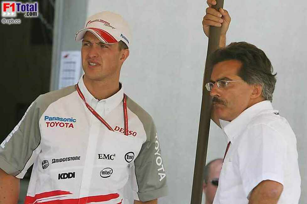 Mario Theissen (BMW Motorsport Direktor) (BMW Sauber F1 Team), Ralf Schumacher (Toyota)