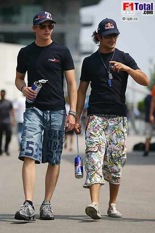 Scott Speed (Scuderia Toro Rosso), Vitantonio Liuzzi (Scuderia Toro Rosso)
