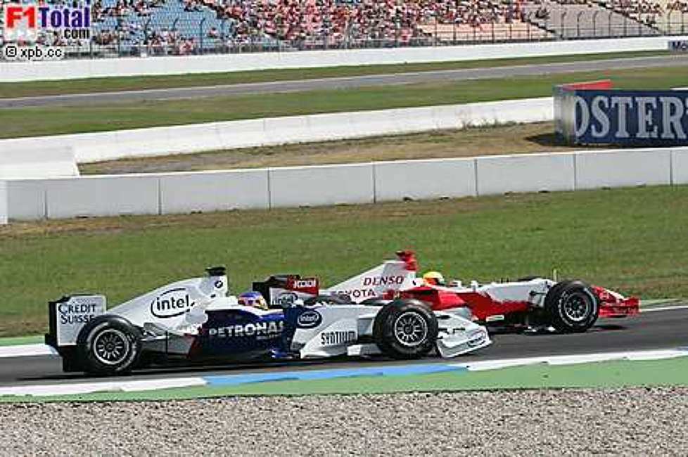 Jacques Villeneuve (BMW Sauber F1 Team), Ralf Schumacher (Toyota)