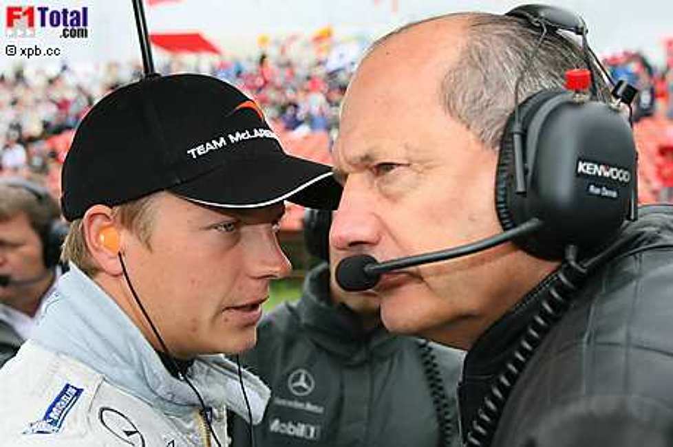 Kimi Räikkönen (McLaren-Mercedes), Ron Dennis (Teamchef) (McLaren-Mercedes)