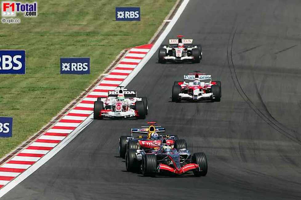 David Coulthard (Red Bull Racing), Pedro de la Rosa (McLaren-Mercedes), Sakon Yamamoto (Super Aguri F1 Team)