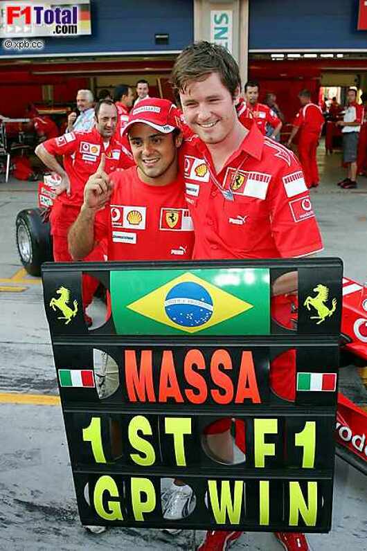 Felipe Massa (Ferrari) mit seinem Renningenieur Rob Smedly