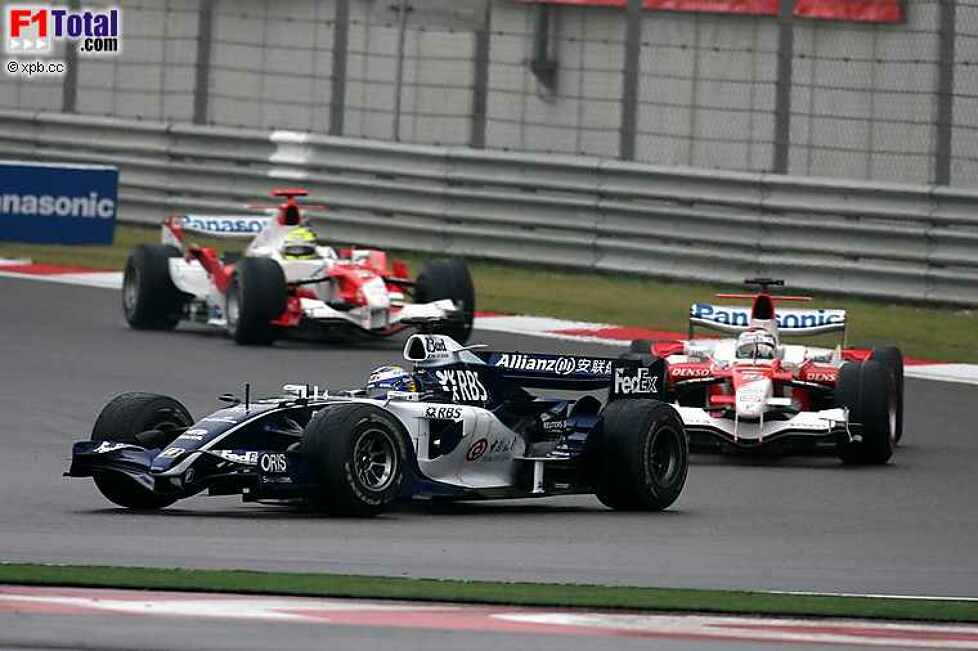 Jarno Trulli (Toyota), Nico Rosberg (Williams-Cosworth)