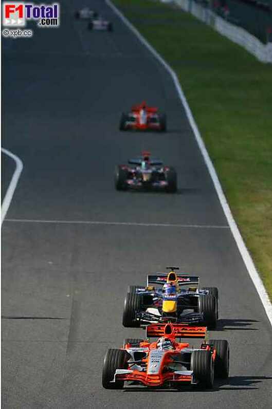 Christijan Albers (MF1 Racing), Robert Doornbos (Testfahrer) (Red Bull Racing)