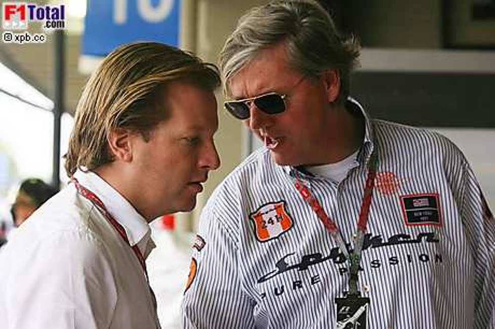 Michiel Mol (Formel-1-Direktor) (MF1 Racing), Victor R. Muller (Spyker-Chef) (MF1 Racing)