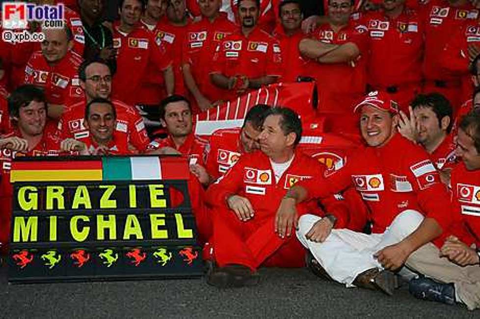 Felipe Massa (Ferrari), Jean Todt (Teamchef) (Ferrari), Michael Schumacher (Ferrari), Ross Brawn (Technischer Direktor) (Ferrari)