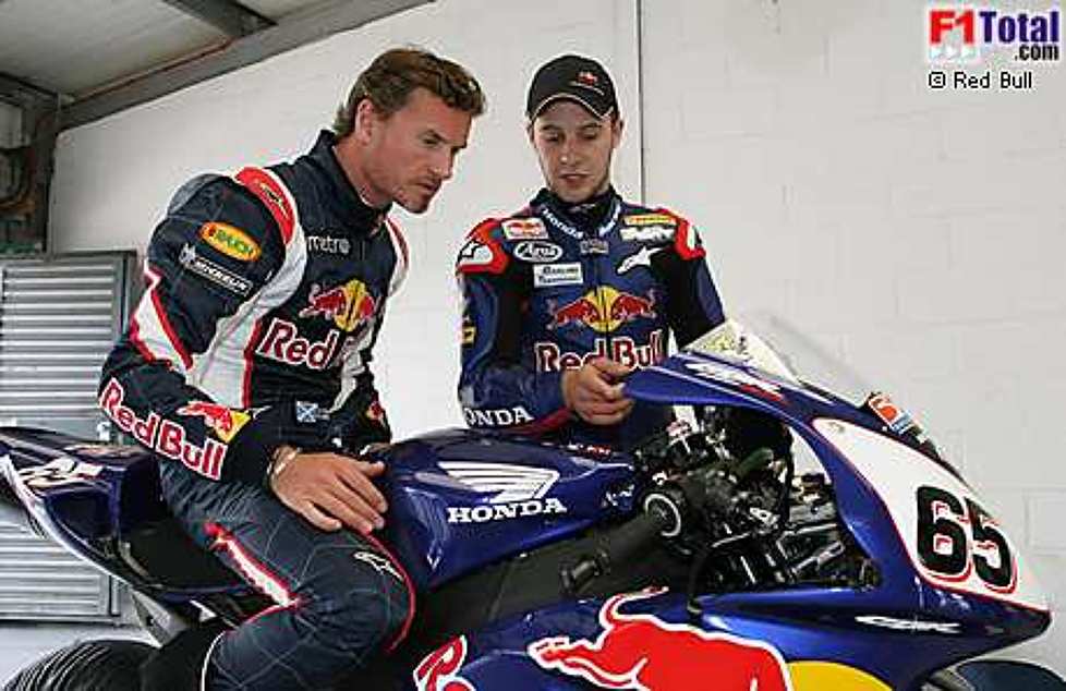 David Coulthard (Red Bull Racing) und Jonathan Rear