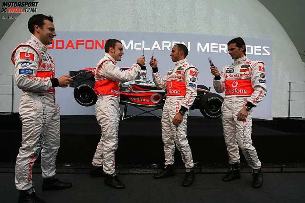 Gary Paffett, Fernando Alonso, Lewis Hamilton und Pedro de la Rosa 