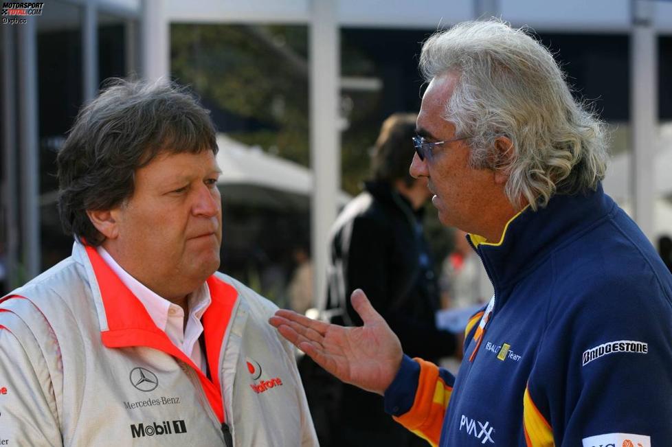 Norbert Haug (Mercedes-Motorsportchef) (McLaren-Mercedes) und Flavio Briatore (Teamchef) (Renault) 
