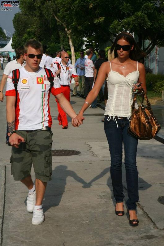 Kimi Räikkönen (Ferrari) mit Ehefrau Jenny