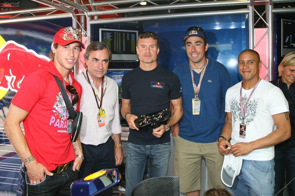 Sergio Ramos (Real Madrid), Ex-Rallye-Weltmeister Carlos Sainz, David Coulthard (Red Bull), Roberto Carlos
