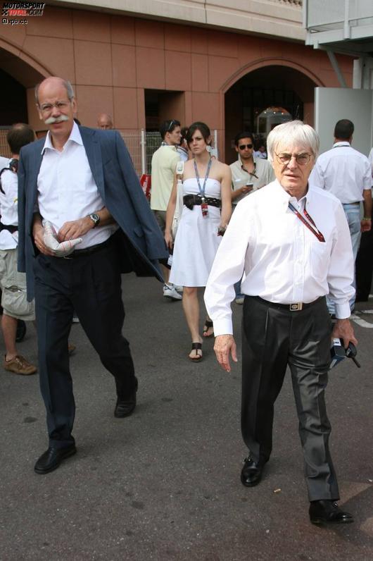 Dieter Zetsche, Vorstandsvorsitzender der DaimlerChrysler AG, und Bernie Ecclestone (Formel-1-Chef)