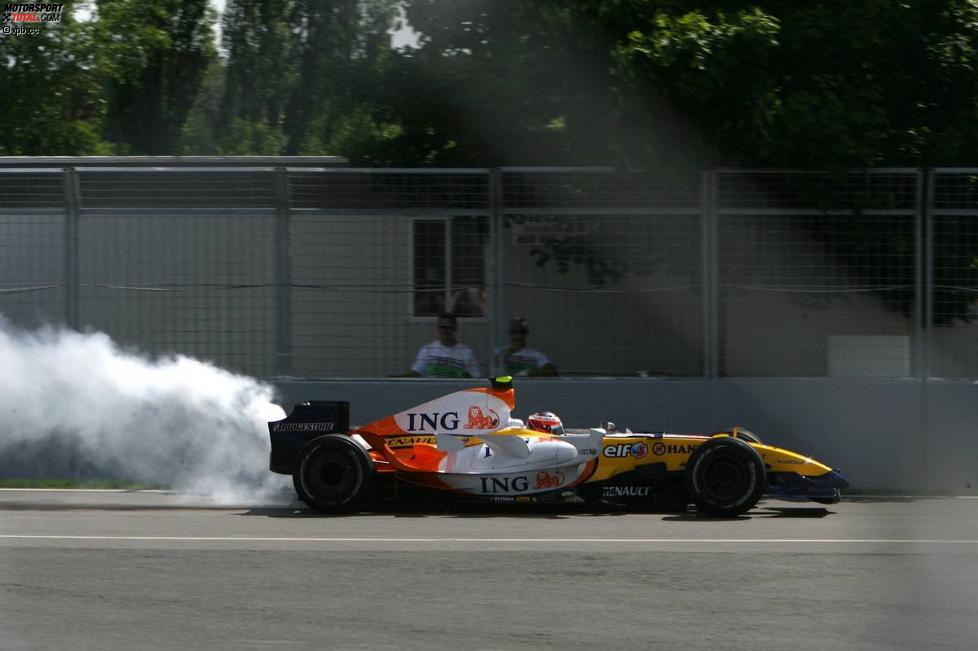 Heikki Kovalainen (Renault) mit Motorschaden