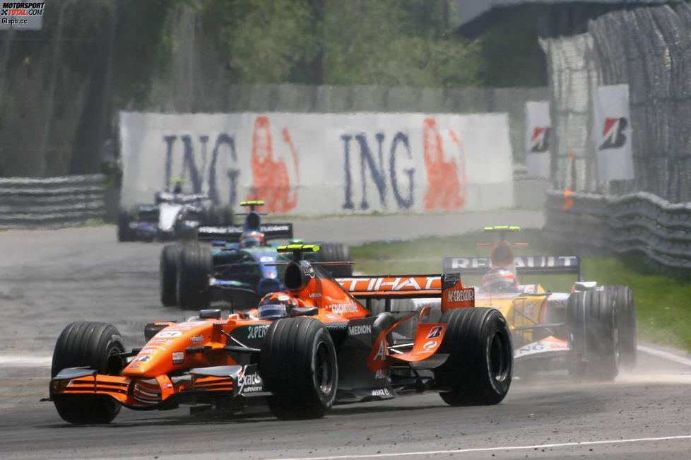 Christijan Albers (Spyker) und Heikki Kovalainen (Renault) 