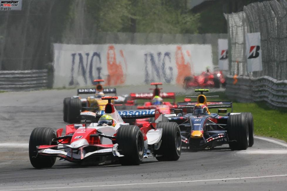 Ralf Schumacher (Toyota) und Mark Webber (Red Bull) 