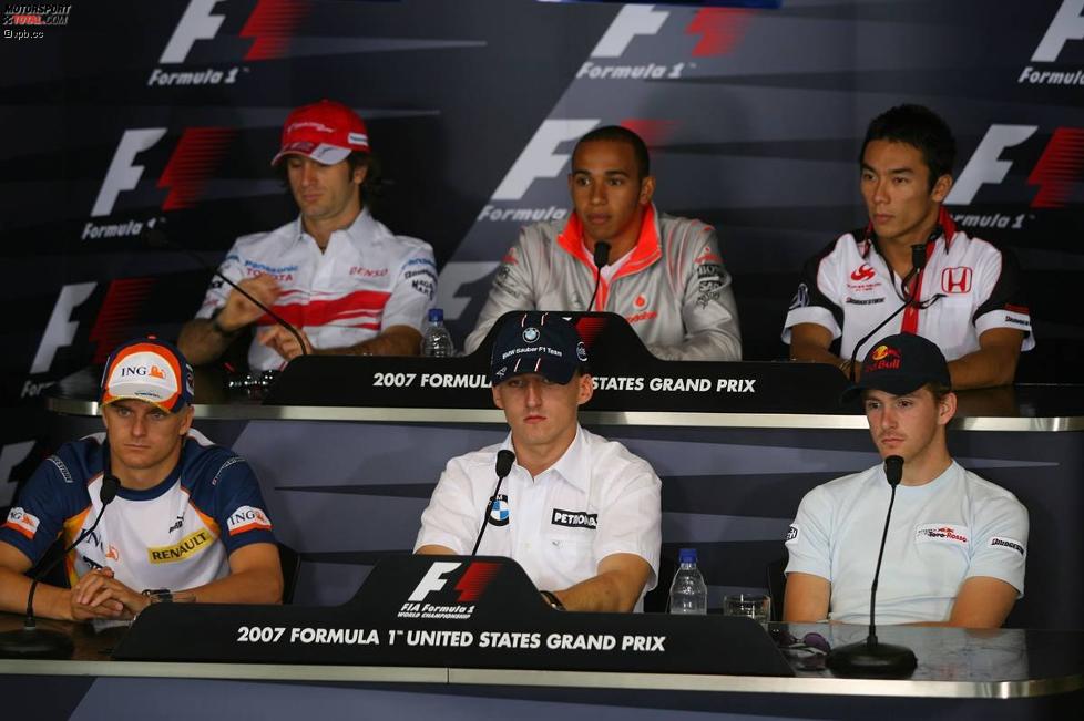 Oben: Jarno Trulli (Toyota), Lewis Hamilton (McLaren-Mercedes) und Takuma Sato (Super Aguri), unten: Heikki Kovalainen (Renault), Robert Kubica (BMW Sauber F1 Team) und Scott Speed (Toro Rosso) 
