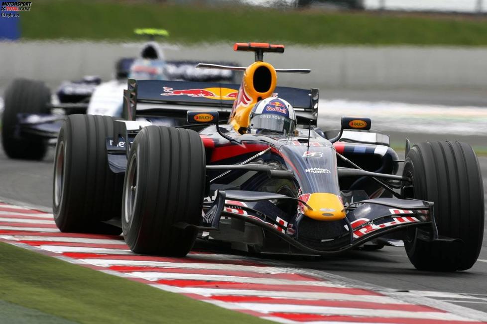 David Coulthard (Red Bull) vor Alexander Wurz (Williams) 