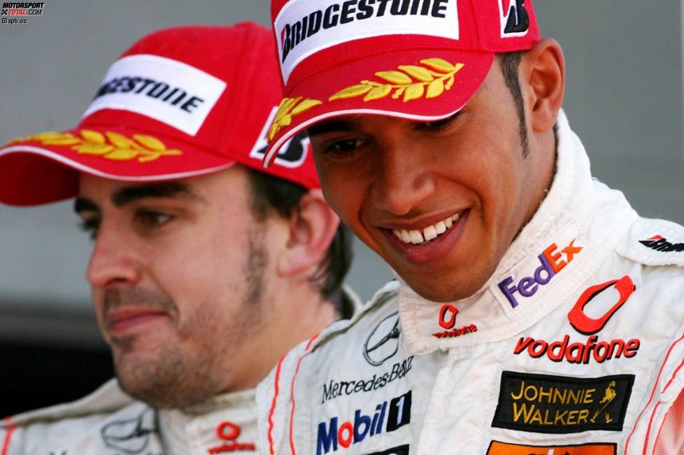 Fernando Alonso und Lewis Hamilton (McLaren-Mercedes) 