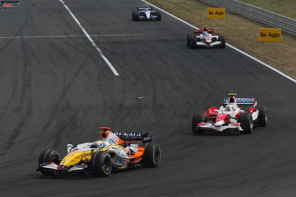 Giancarlo Fisichella (Renault) vor Jarno Trulli (Toyota) 