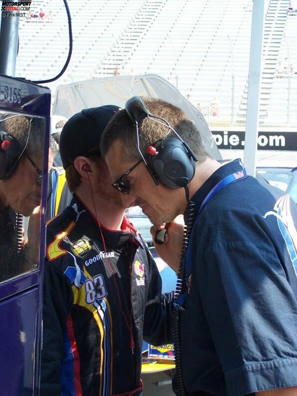 Brian Vickers (Red Bull) mit dem Technischen Direktor Peter Steiner