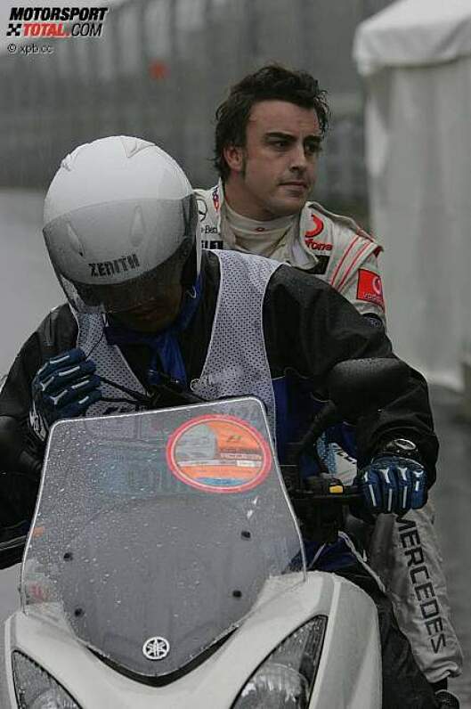 Fernando Alonso (McLaren-Mercedes) 