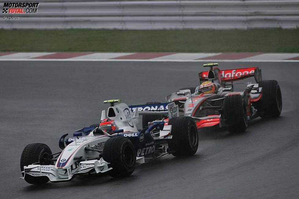 Robert Kubica (BMW Sauber F1 Team) vor Lewis Hamilton (McLaren-Mercedes) 
