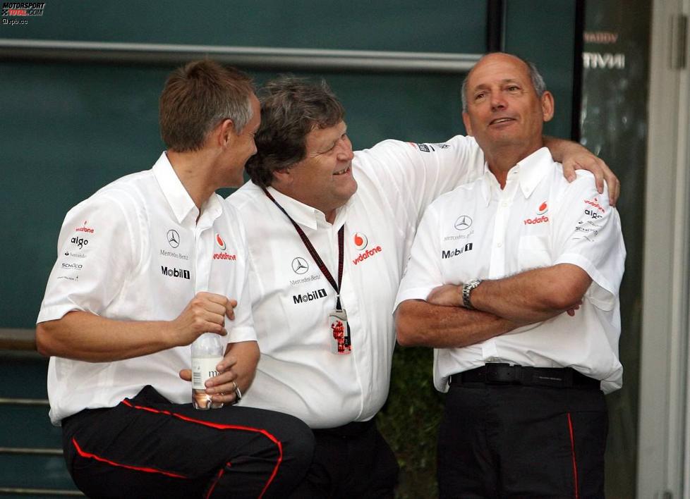 Martin Whitmarsh (Geschäftsführer), Norbert Haug (Mercedes-Motorsportchef) und Ron Dennis (Teamchef) (McLaren-Mercedes) 