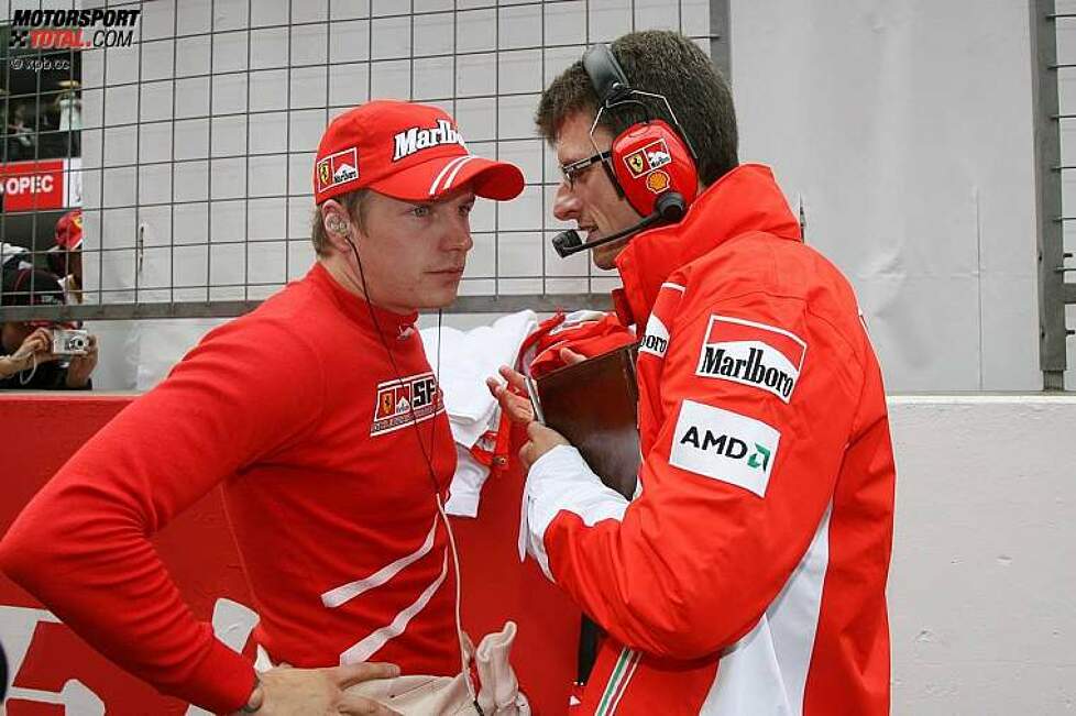 Kimi Räikkönen und Chris Dyer (Ferrari) 