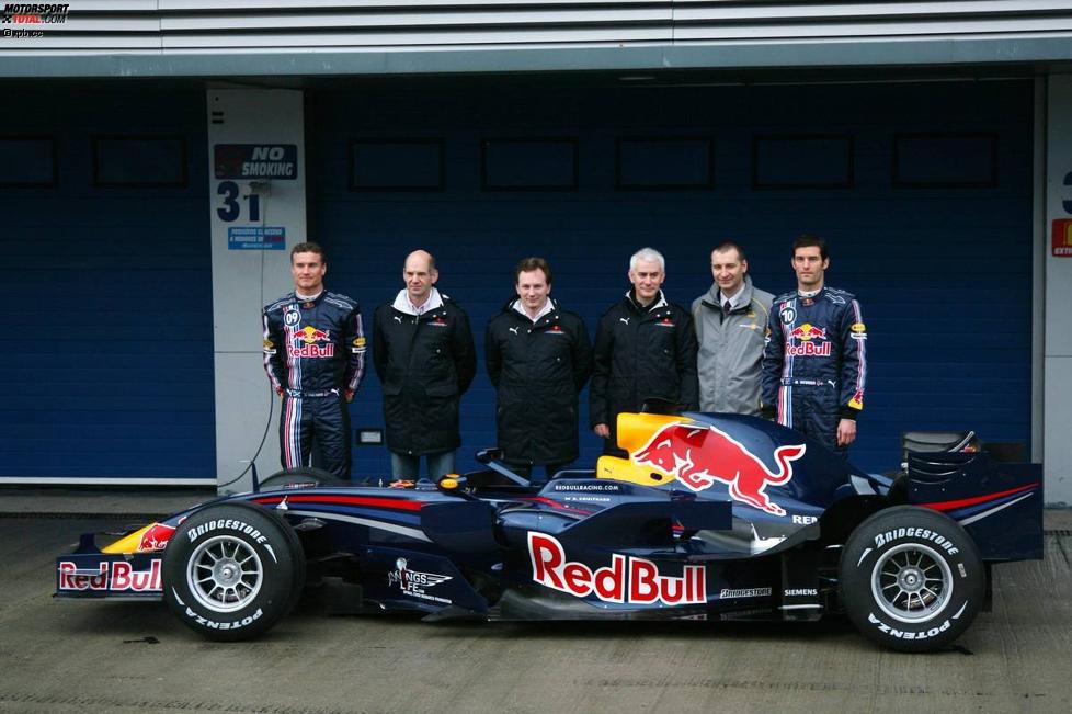 David Coulthard, Adrian Newey (Technischer Direktor), Christian Horner (Teamchef), Geoff Willis (Technischer Direktor), Rob White (Motorenchef) und Mark Webber (Red Bull) 