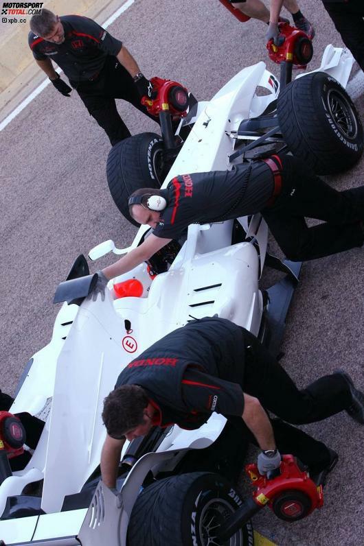 Rubens Barrichello im neuen Honda RA108