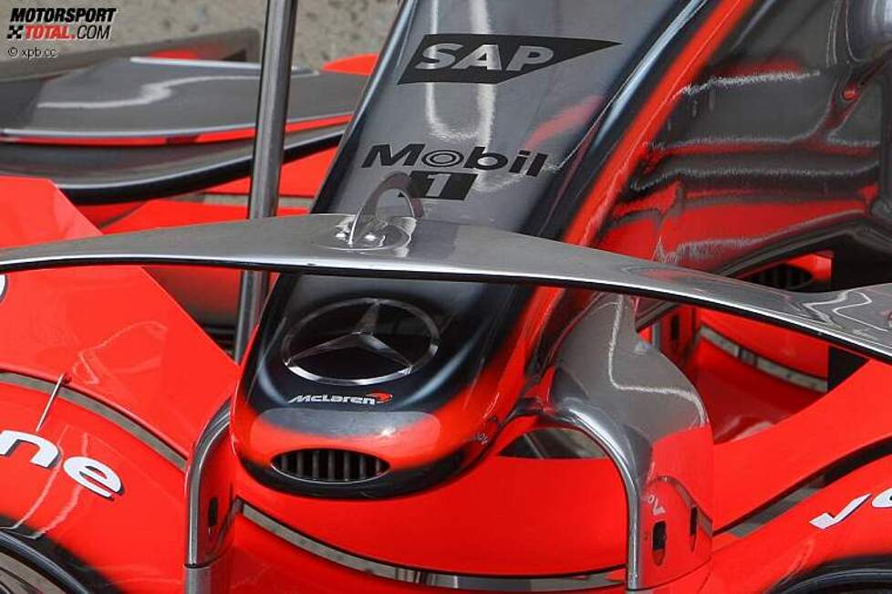 Nase von McLaren-Mercedes mit neuer Strebe