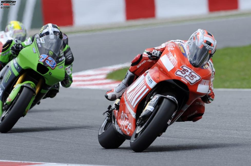 Marco Melandri (Ducati) vor Anthony West (Kawasaki)
